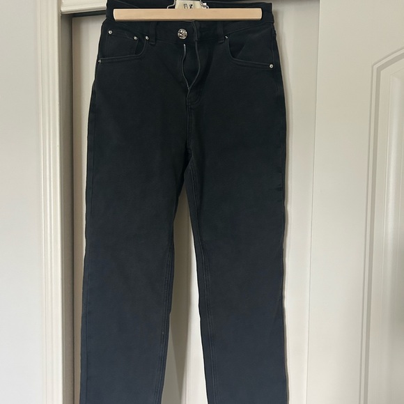 Fashion Brand Company Extra Big Butt Jeans - Picture 1 of 5